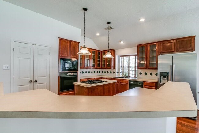 Building Photo - 1718 Bumelia Ct