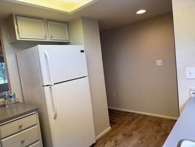 Building Photo - 8407 18th Ave W