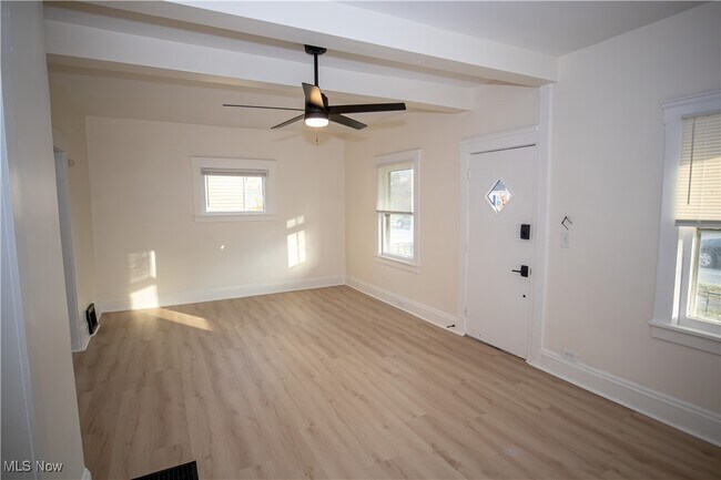 Building Photo - 12412 Sprecher Ave