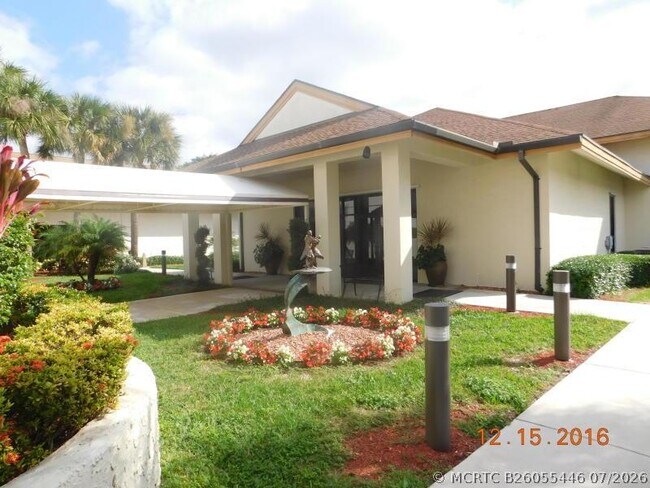 Building Photo - 10137 Mangrove Dr