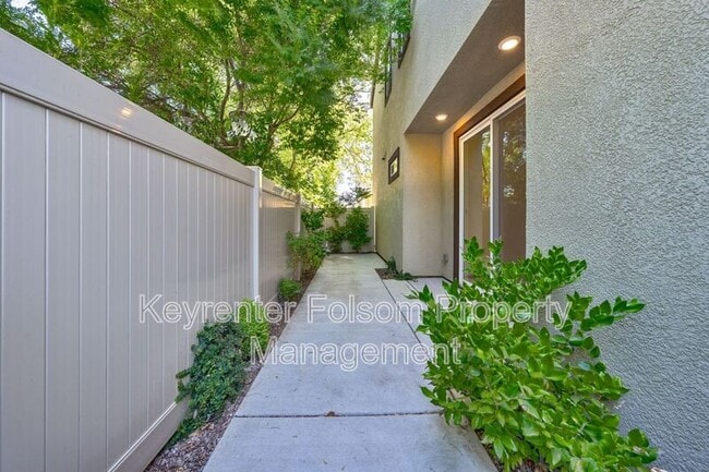 Building Photo - 3057 Bernini Pl