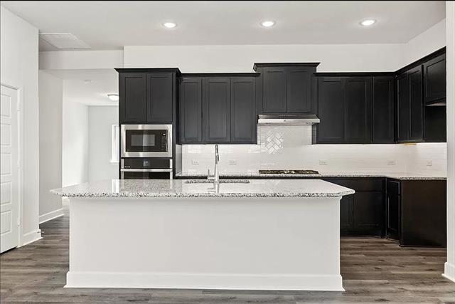 Building Photo - 1889 Arbor Dr