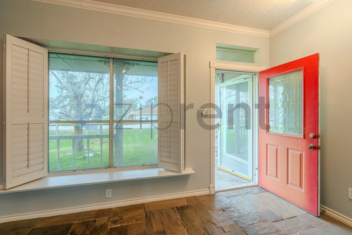 Building Photo - 7934 Round Rock Dr