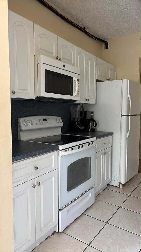 Building Photo - 7085 Nova Dr