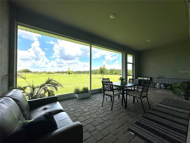 Building Photo - 342 Windward Way