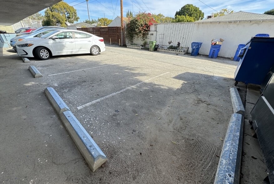 Building Photo - 1748 S Robertson Blvd