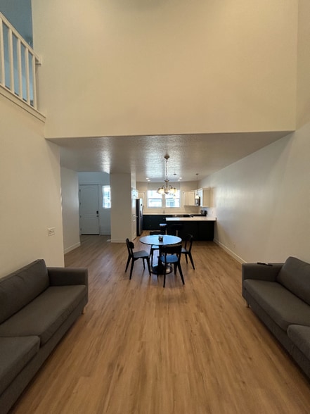 Building Photo - 2081 N 4100 W