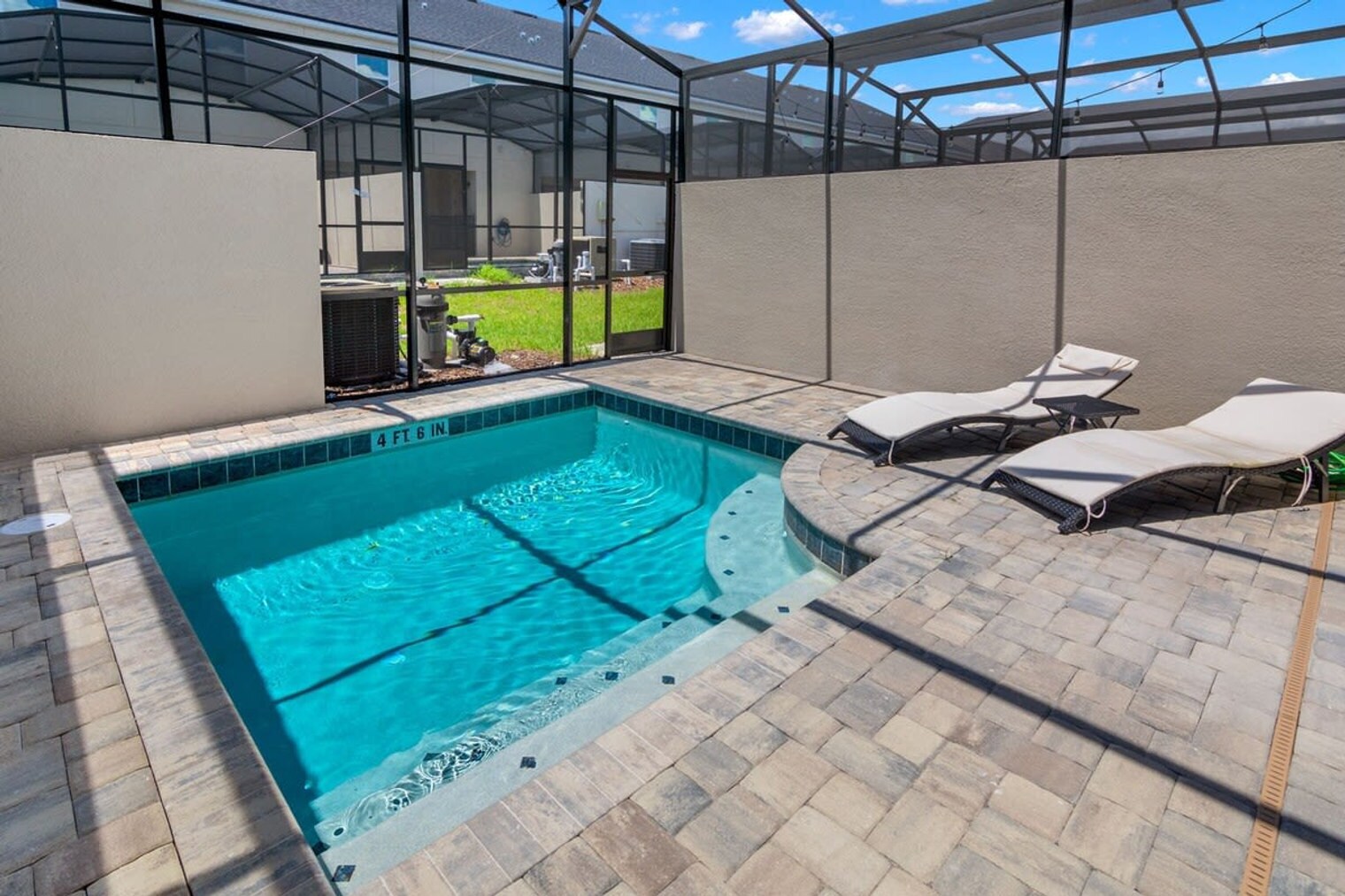 Building Photo - 1828 Tropical Palms Cir