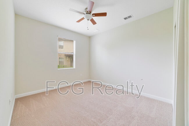 Building Photo - 1215 Long Cove Loop