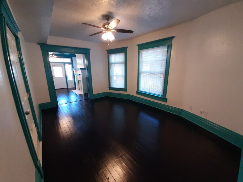 Building Photo - 4710 Reiger Ave