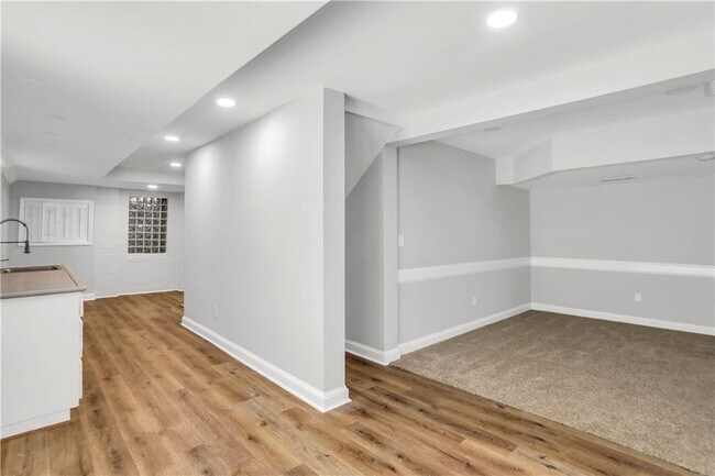 Building Photo - 2925 Arden Rd NW