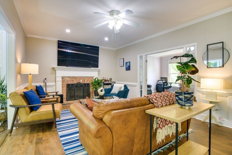 Building Photo - 5518 Tahoe Dr