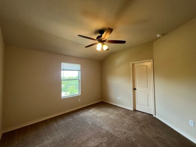 Building Photo - 13907 Annas Way #102, San Antonio, TX. 78233