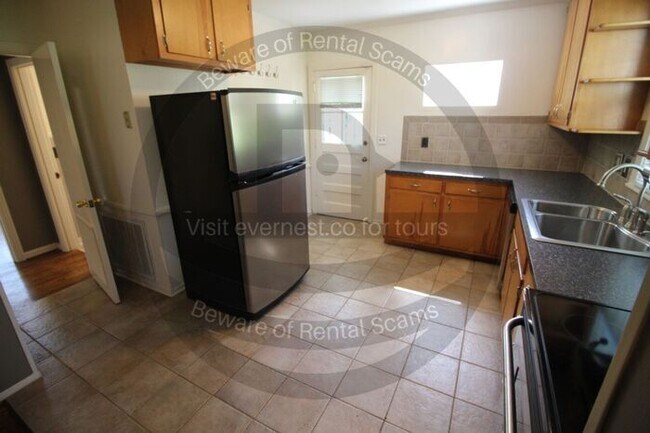 Building Photo - Amazing 3 bedroom house in Hillwood!
