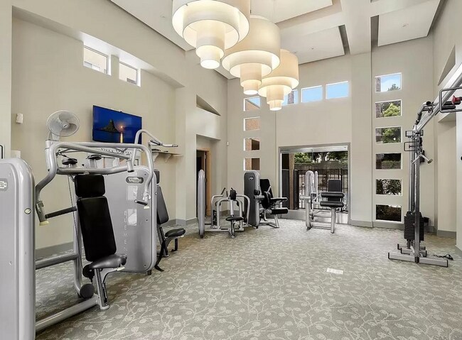 Building Photo - 1 BED/1 BATH CONDO NEAR LA JOLLA VILLAGE