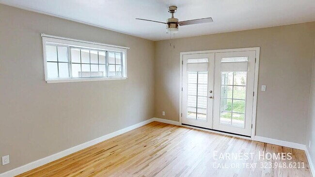 Building Photo - 7345 Matilija Ave