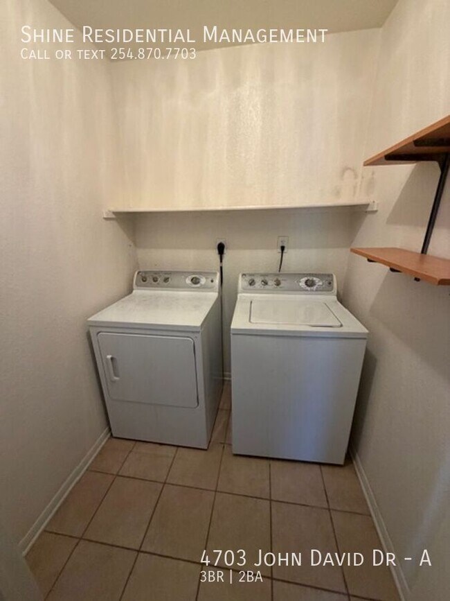 Building Photo - 4703 John David Dr