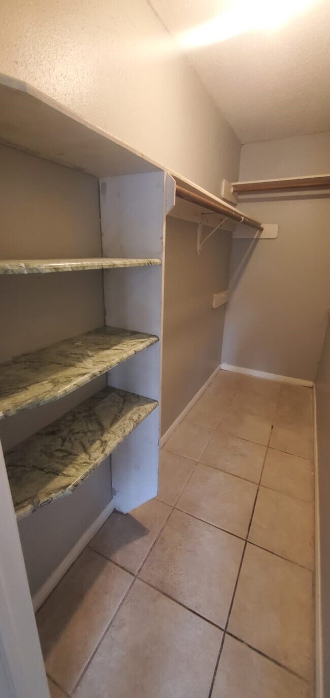 Building Photo - 11315 Lands End Cir