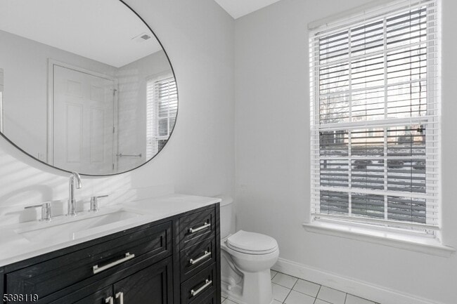 Building Photo - 225 Windmill Ct