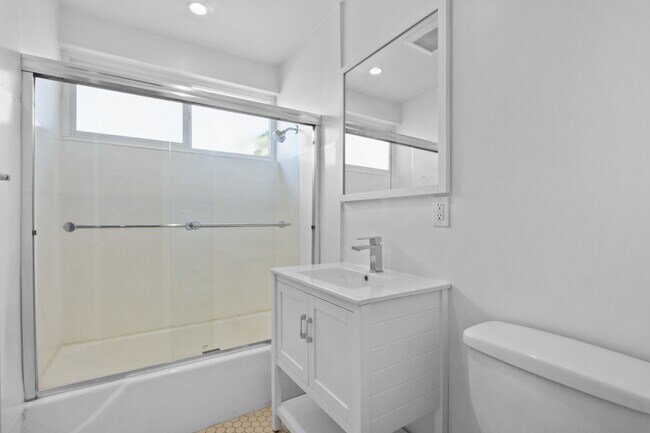 Hallway Bathroom - 1565 Santa Ana Ave