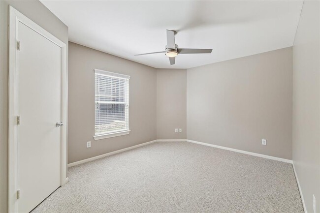 Building Photo - 1730 Bevis St