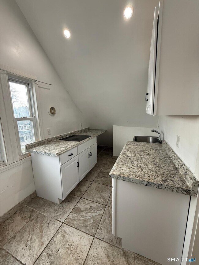 Building Photo - 87-89-89 Astoria Ave