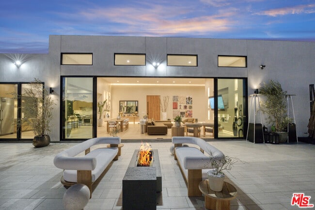 Building Photo - 22570 S Summit Ridge Cir