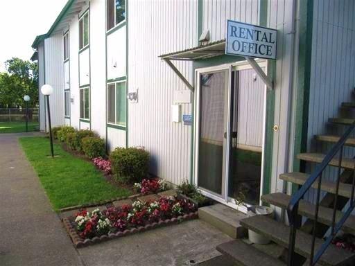 Building Photo - Villa Verdante