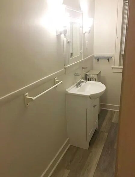 Building Photo - 896 29th St