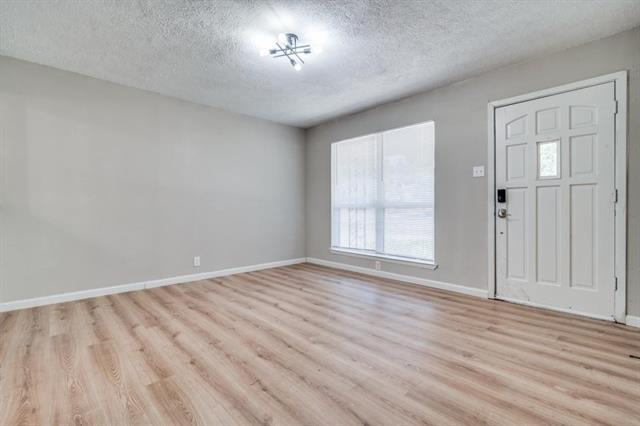 Building Photo - 4555 Sandra Lynn Dr