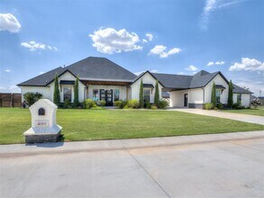 Building Photo - 4001 Timber Valley Dr