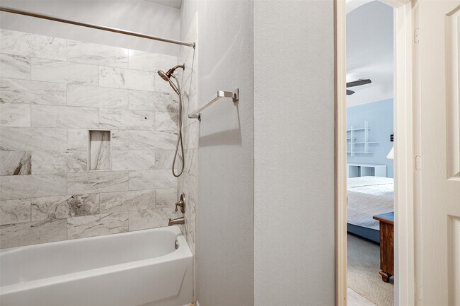 Building Photo - 3311 Charleston Ct