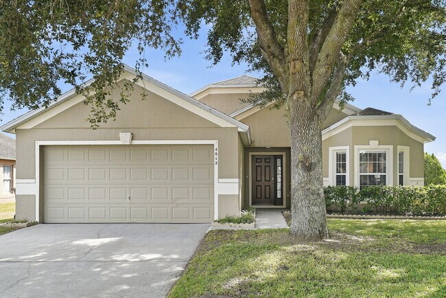 Building Photo - 4612 Woodford Dr