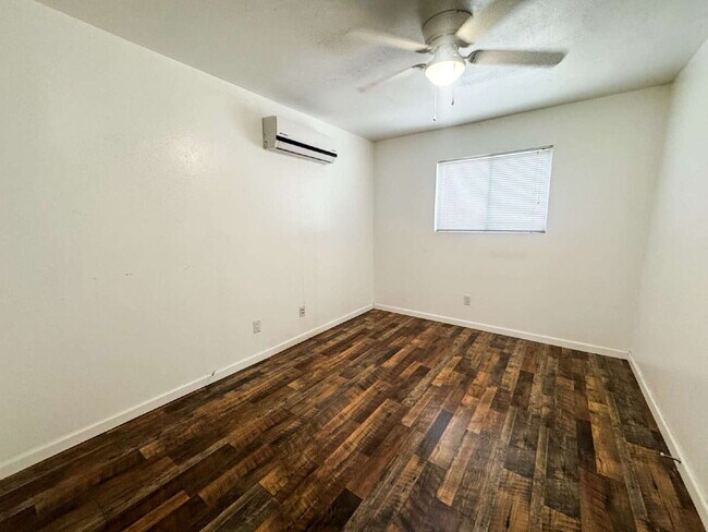 Building Photo - "Spacious 3-Bedroom Oasis in Yuma - 2,721 ...