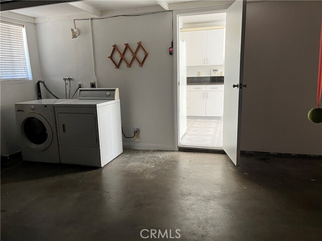Building Photo - 235 Green Oaks Dr