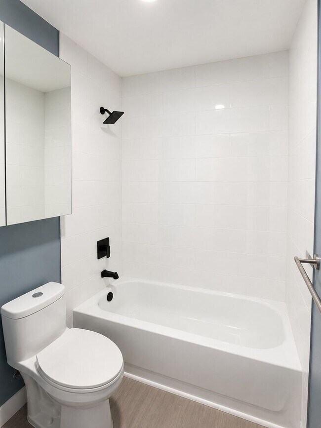 Building Photo - 3Bd/1.5Ba Kirkland Home