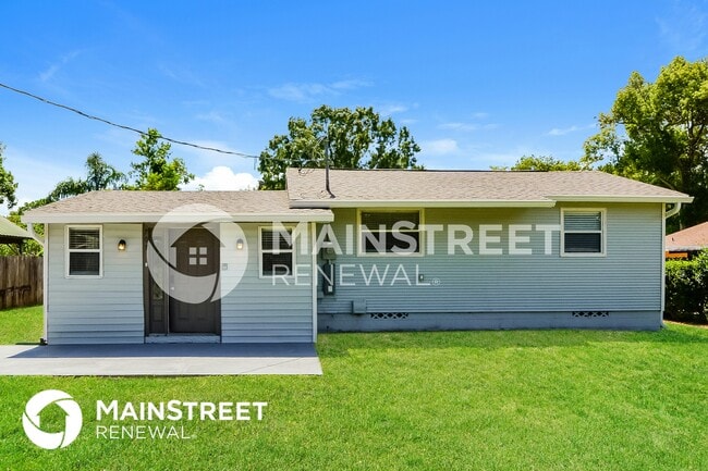 Building Photo - 703 Osceola Dr