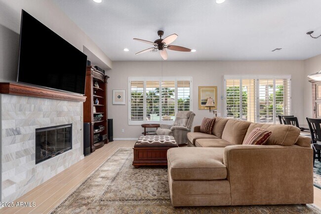 Building Photo - 12835 W Chapala Ct