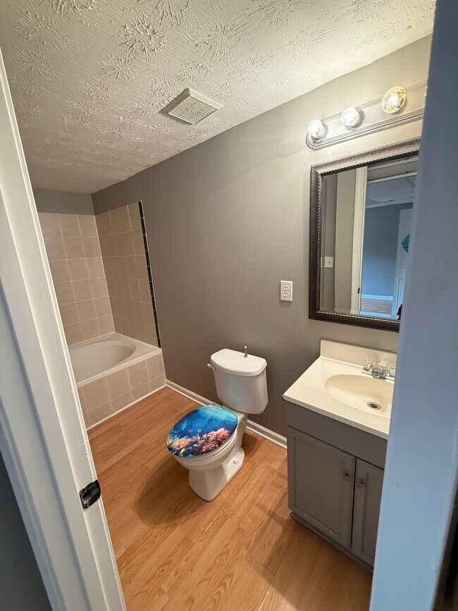 Building Photo - 212 Towler Dr