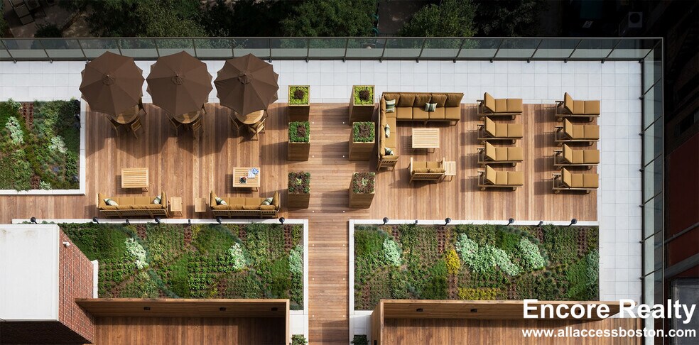 Building Photo - 135 Clarendon St