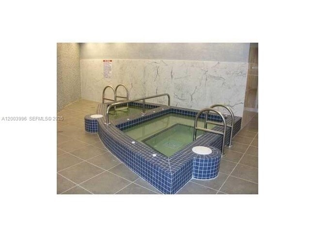 Building Photo - 253 NE 2nd St