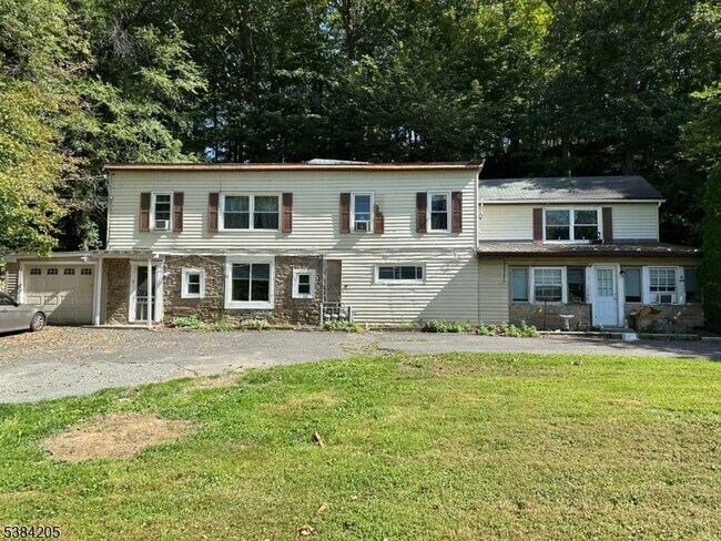 Building Photo - 1776 Daniel Bray Hwy