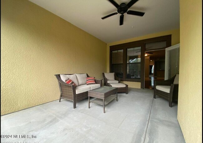Building Photo - 9823 Tapestry Park Circle