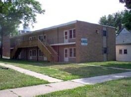 Building Photo - 209 E Clark