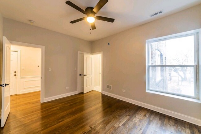 Building Photo - 5824 S Michigan Ave