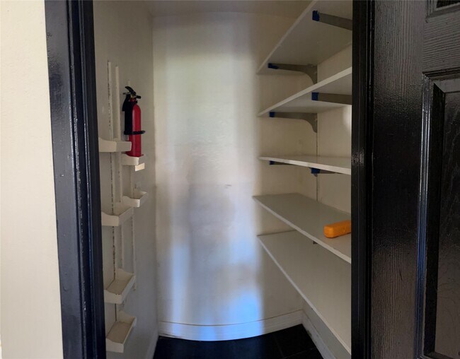 Building Photo - 15335 Buckle Ln