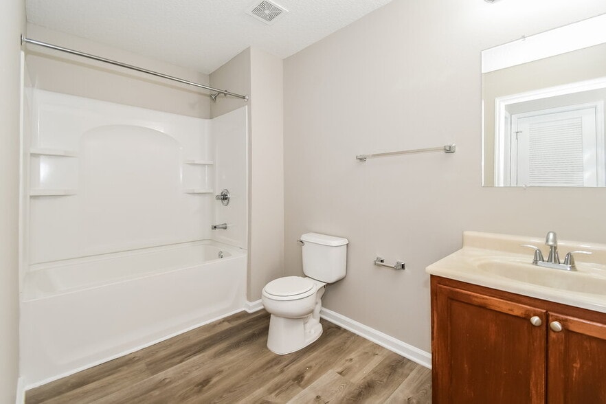 Building Photo - 76309 Deerwood Dr