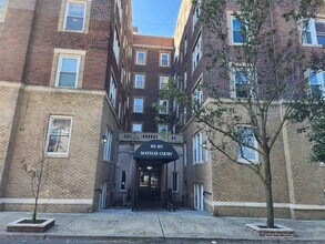 Building Photo - 103 73rd St