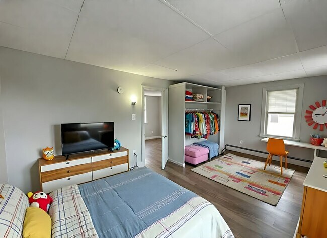 Building Photo - 37 N Franklin St