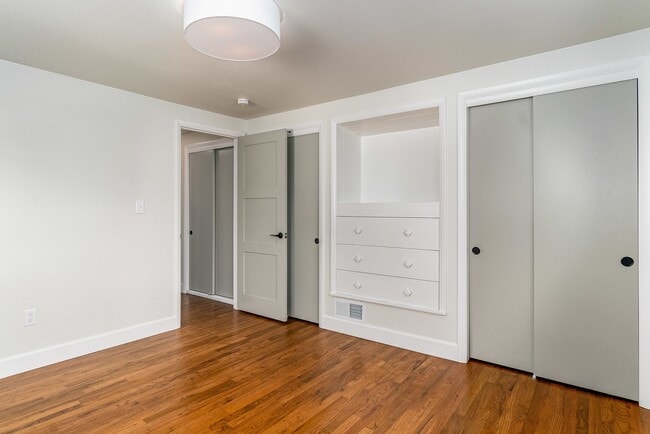 Building Photo - Beautiful 2 Bed 1 Bath House by CSU Campus!